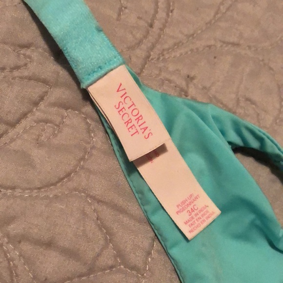 Victoria’s Secret push-up - Picture 3 of 3